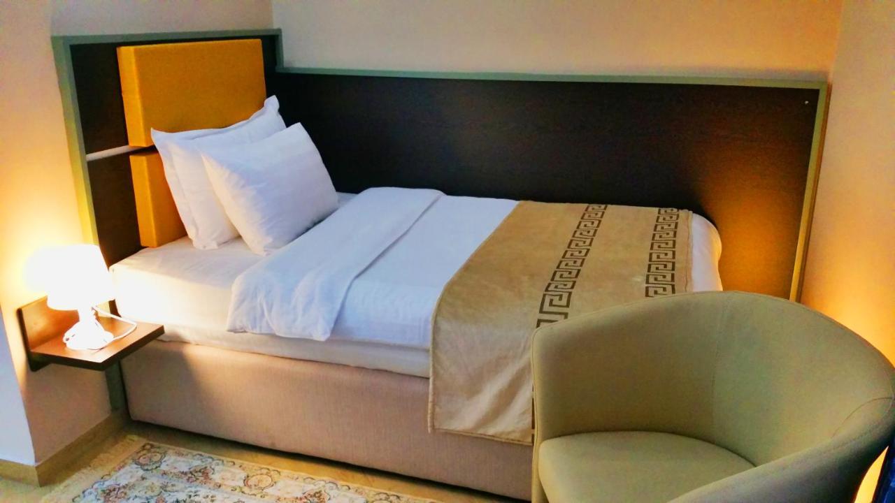 Capital Bruçi Hotel Tirana