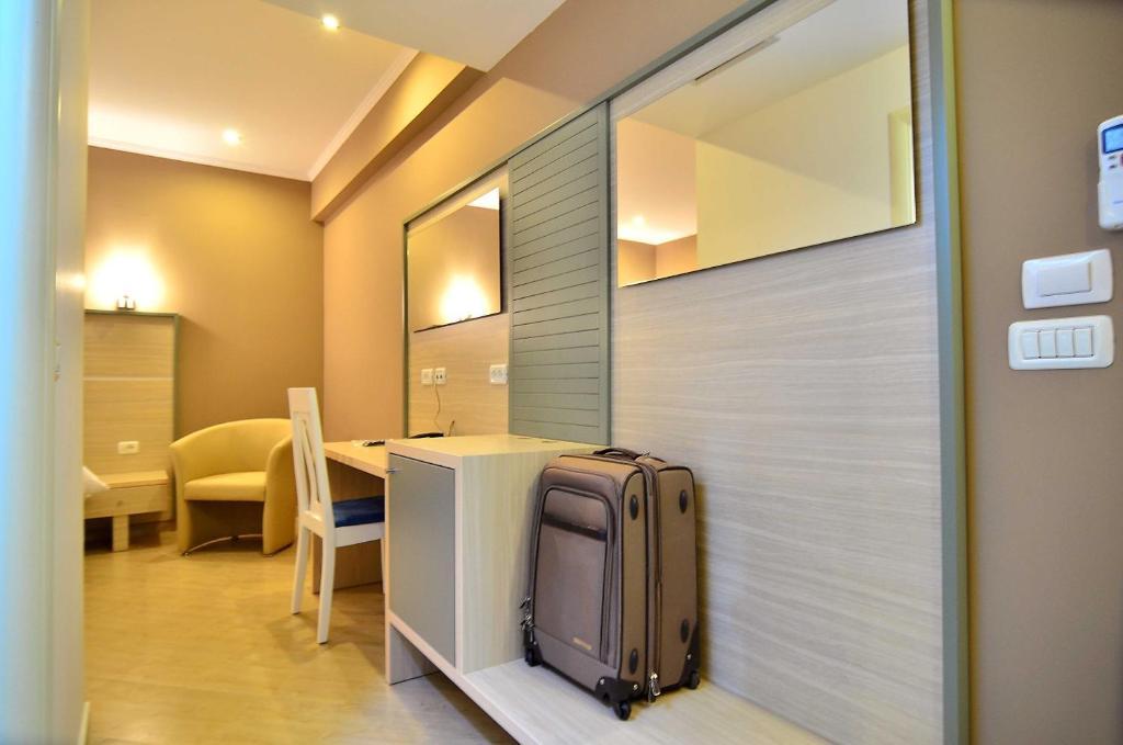 Hotel Capital Bruçi Tirana