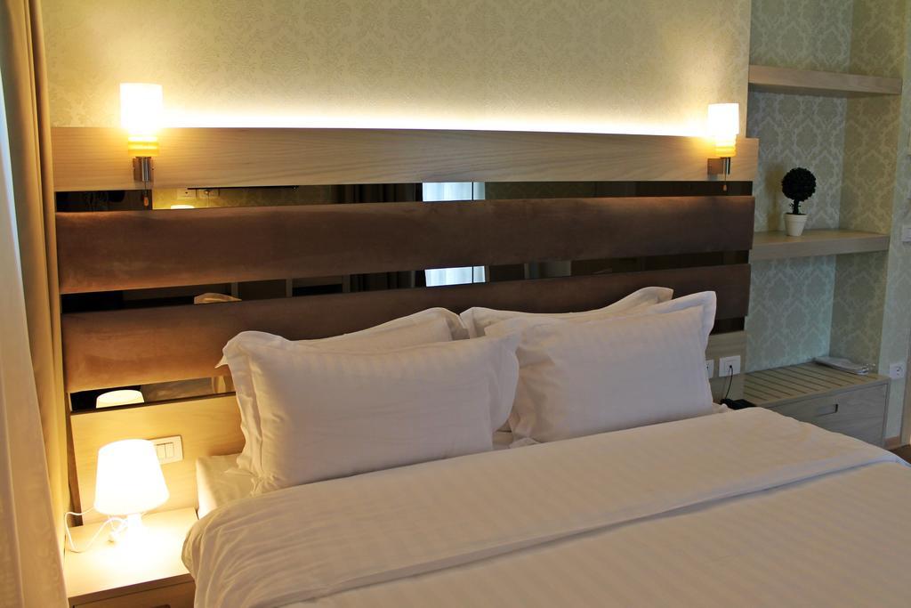 Capital Bruçi Hotel