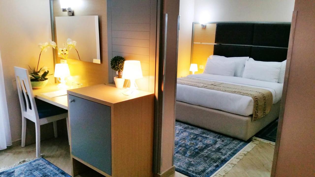 Capital Bruçi Hotel 3*